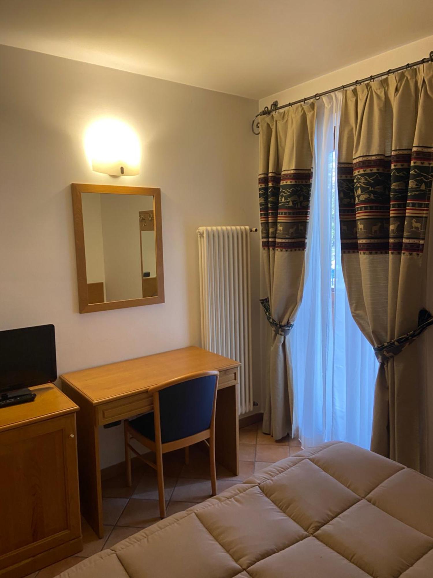 Hotel Mille Pini Ovindoli Esterno foto