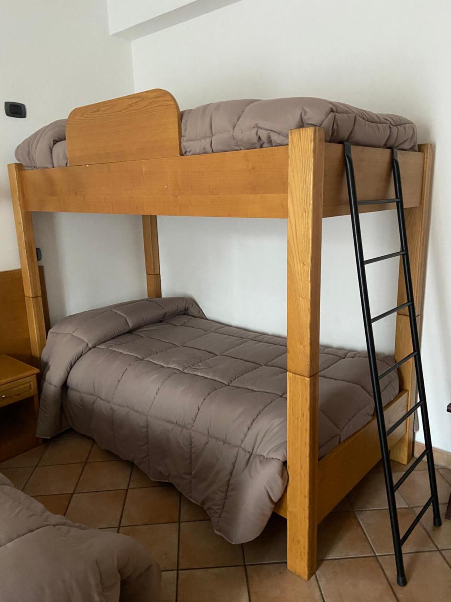 Hotel Mille Pini Ovindoli Esterno foto