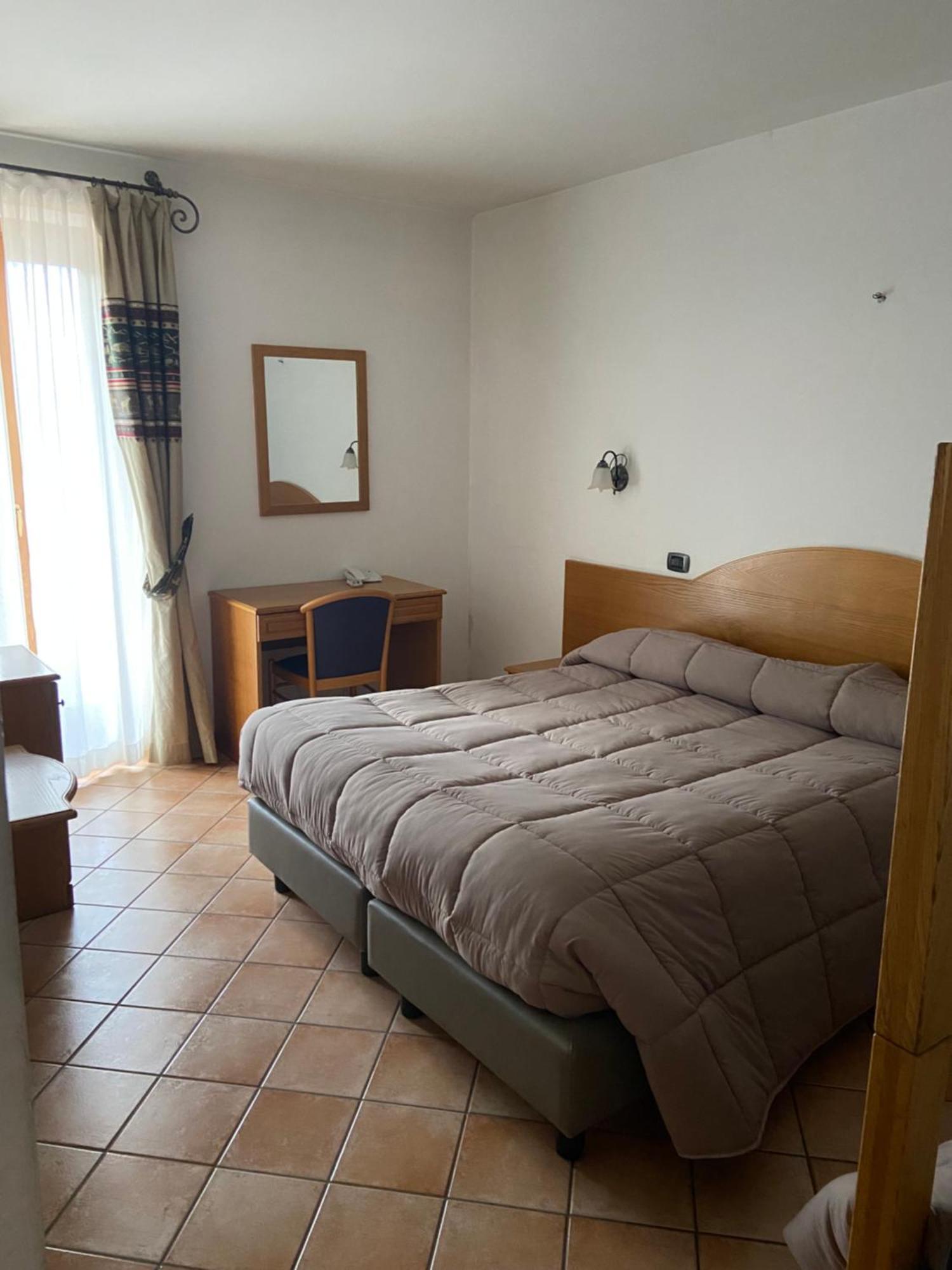 Hotel Mille Pini Ovindoli Esterno foto